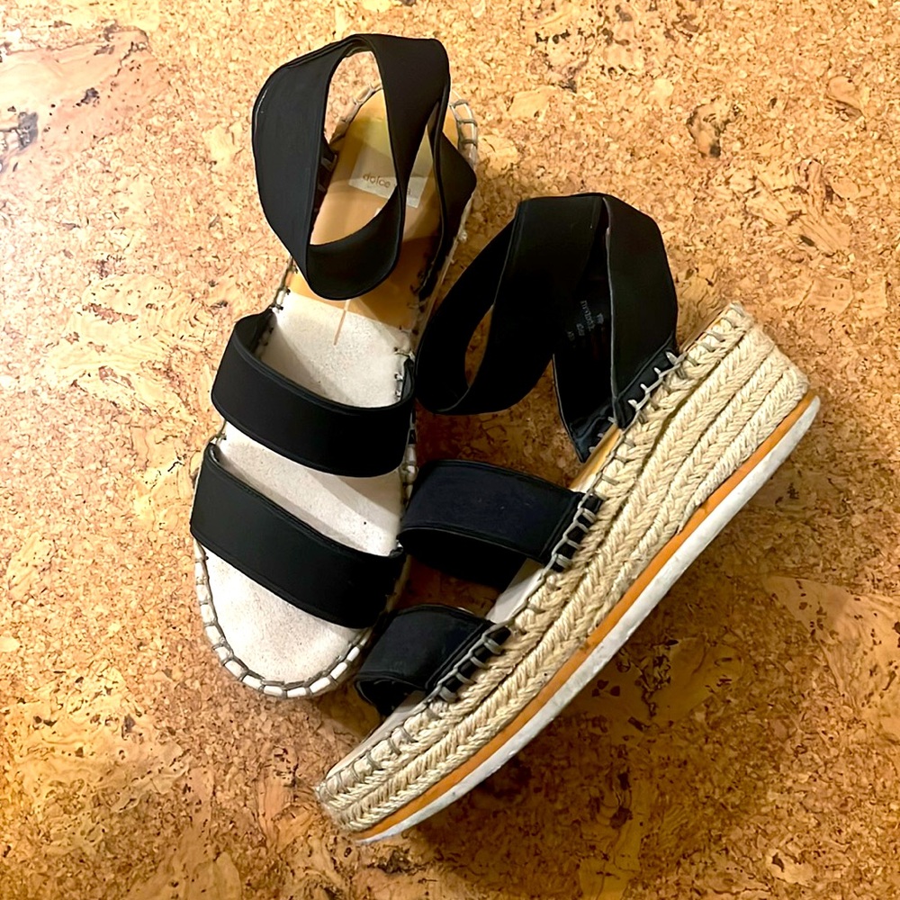 Dolce Vita platform sandals | size 9.5